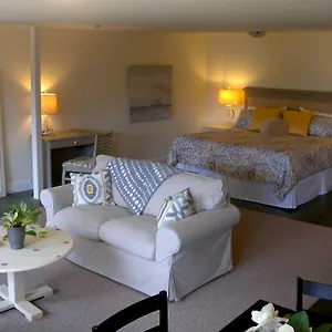 Collins House Bed & Breakfast